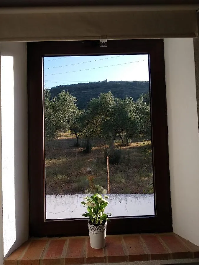 Holiday home Casa Rural Ventanas A La Sierra Higuera De La Sierra